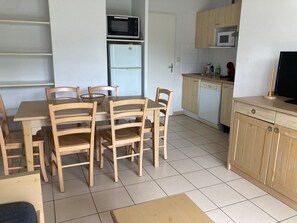 Dining - apartment, balcony, view of nature, sleeps 6 (Ondres)