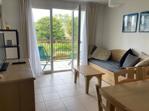 apartment, balcony, view of nature, sleeps 6