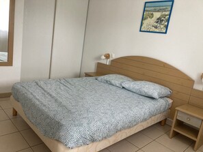 2 bedrooms, free WiFi - apartment, balcony, view of nature, sleeps 6 (Ondres)