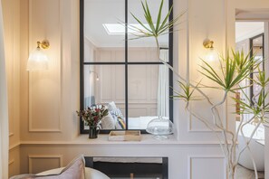 WiFi, bed sheets - Little Haven, by Veeve (London)