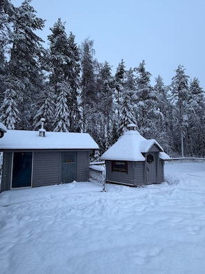 Exterior - Hey Hus! Cozy and comfortable home in Lapland with sauna and BBQ space! (Nikkala)