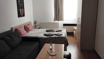 1 bedroom, WiFi, bed sheets
