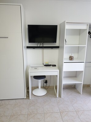 Interior - KaRest – Compact Apartment with Balcony (Neckarsulm)