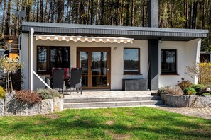 Exterior - Waterkieker - Bungalow on Lake Jabel with jetty & outdoor sauna (Jabel)