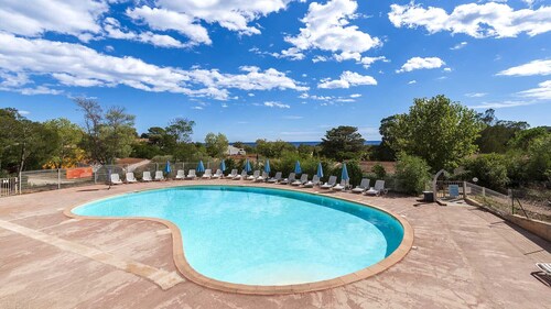 Cottage, sleeps 5, terrace, close to the sea