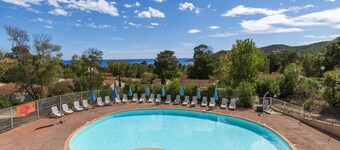 Cottage, sleeps 7, terrace, close to the sea