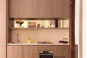 Fridge, microwave, oven, stovetop - Harmony Collection II 2BR 6P AC Opera Grevin (Paris)