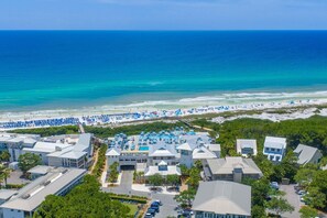 Beach nearby - 🦩Book Me Baby! Beach Cruiser Cottage in WaterColor🦩 (Santa Rosa Beach)