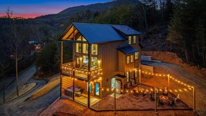 Exterior - Bear Valley Estate | Indoor Pool & Hot Tub (Sevierville)
