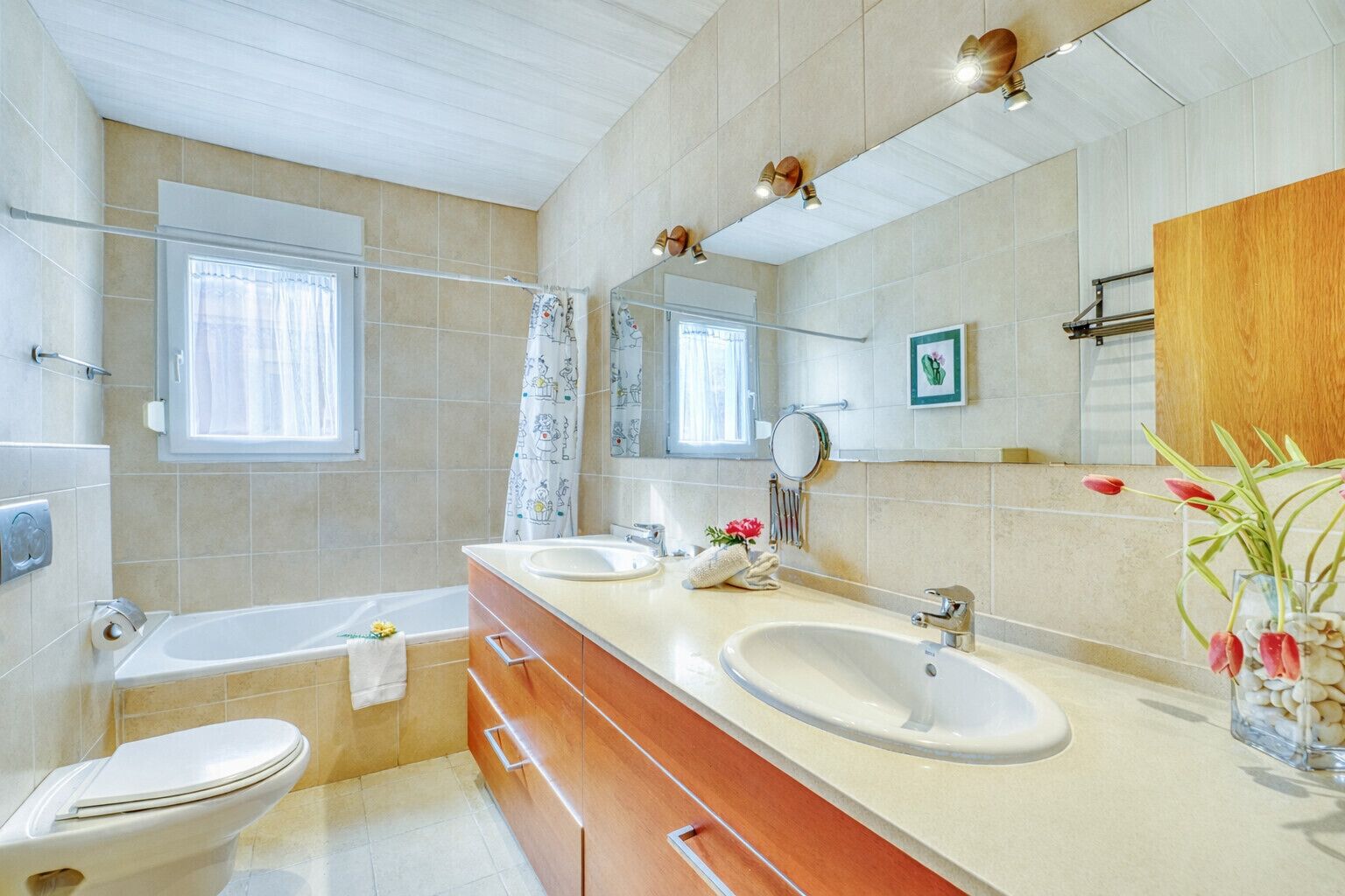 Bruser, hårtørrer, håndklæder