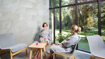 Sauna, bain à remous, hammam, gommages corporels, soins du visage