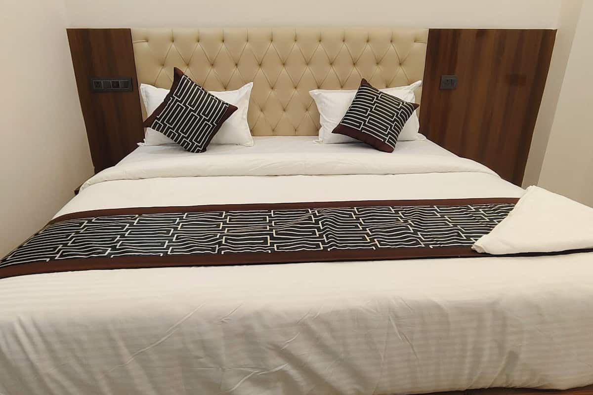 Deluxe Double Room, City View