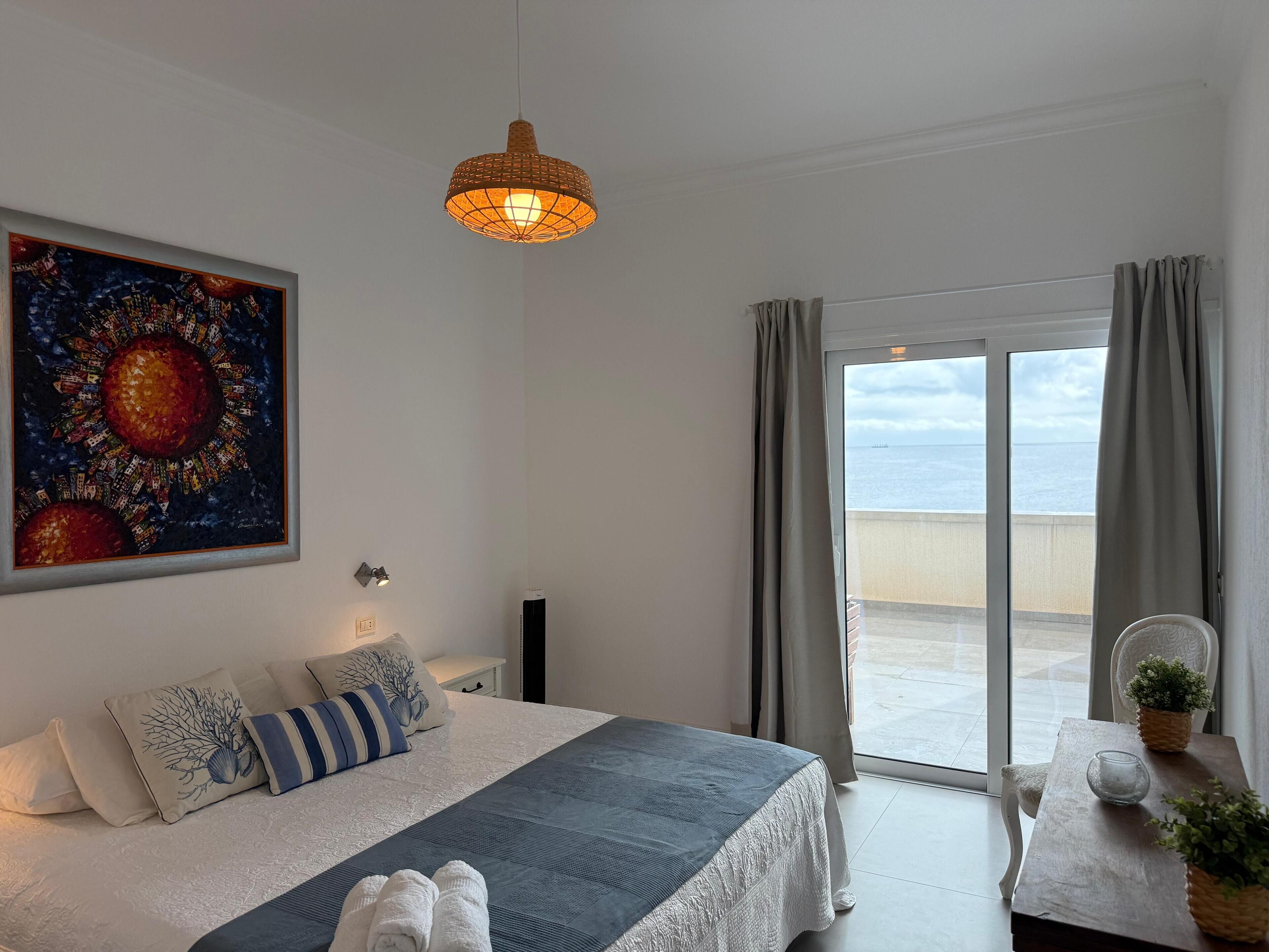 1 slaapkamer, een strijkplank/strijkijzer, gratis wifi, beddengoed