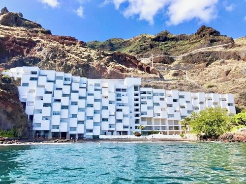 Pambnb Beachfront 1BR Playa Chica