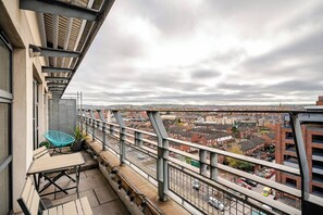 Balcony - Luxury Apartment Belfast City Centre (Belfast)