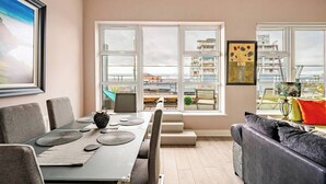 Lägenhet - 2 sovrum - balkong - utsikt mot staden | Restauranger