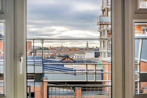 Apartment, 2 Bedrooms, Balcony, City View | Interior - Luxury Apartment Belfast City Centre (Belfast)