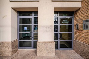 Apartemen, 2 kamar tidur, balkon, pemandangan kota | Detail eksterior