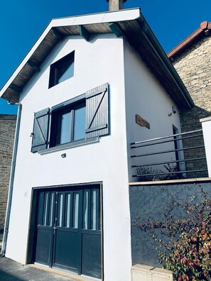 Exterior - Monique's place! (Chancenay)