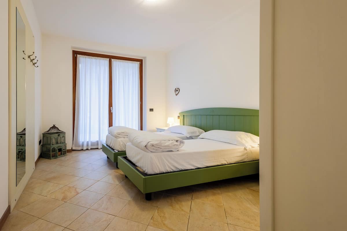 Apartment, 1 Bedroom, Mobility Accessible | Hypo-allergenic bedding, cots/infant beds, free WiFi, bed sheets