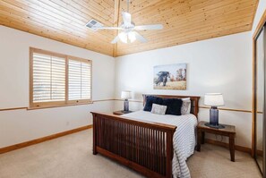 3 bedrooms, free WiFi, bed sheets - Las Palmas Resort #808 | All-Inclusive Amenities (Saint George)