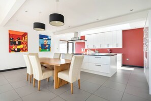 Dining - Bellevue (Newtownabbey)