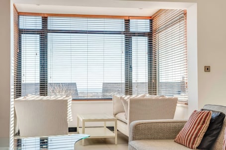 Living area. Bellevue