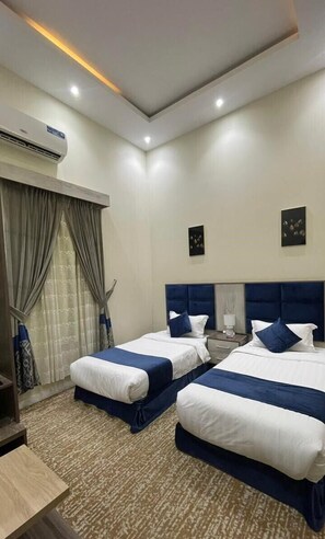 ตู้นิรภัยในห้องพัก, พื้นที่ทำงานแบบใช้แล็ปท็อป, ผ้าม่านกันแสง