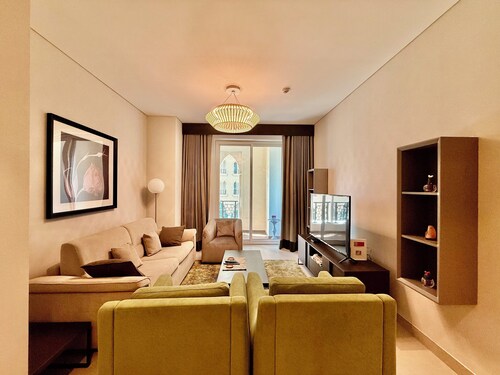 Luxurious Doha Apartment With City Views