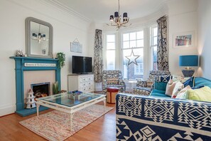 TV, DVD player - Overton | Elie | 5 Bedroom House (Elie)