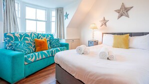 5 bedrooms, iron/ironing board, free WiFi, bed sheets - Overton | Elie | 5 Bedroom House (Elie)