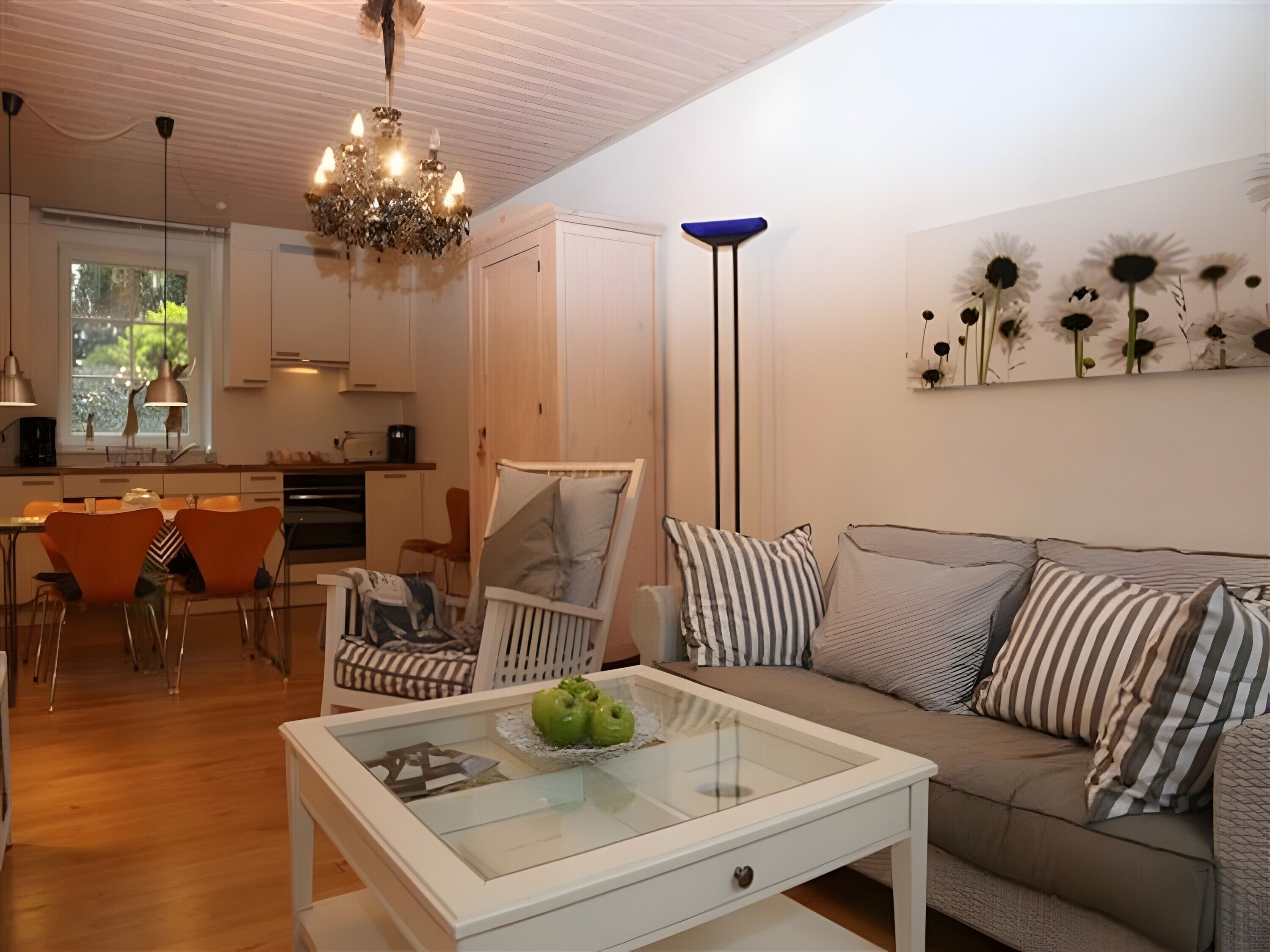 TV, lettore DVD, impianto stereo