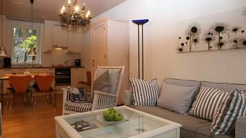 TV, lettore DVD, impianto stereo