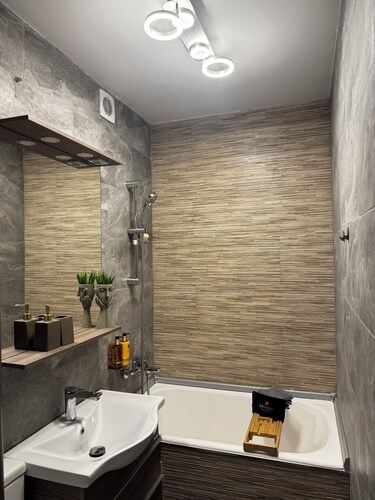 Revert Residence - Nespresso, Netflix and Premium Amenities Included
