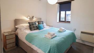 1 bedroom, individually decorated, individually furnished, free WiFi