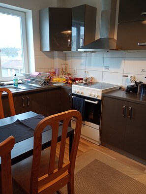 ห้องเบสิกดับเบิล, วิวเมือง | ห้องน้ำ | ผ้าเช็ดตัว, สบู่, ยาสระผม, กระดาษชำระ