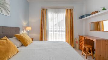1 bedroom, WiFi, bed sheets