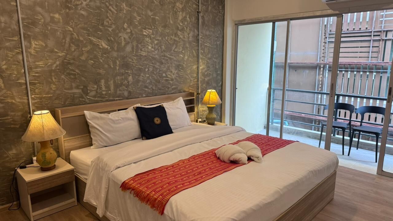 Superior Double Room, Non Smoking, Balcony | Desk, laptop workspace, free WiFi
