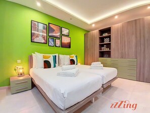 2 bedrooms, desk, iron/ironing board, travel cot