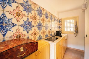 Condo, City View | Private kitchen - Solemar Sicilia-Goethehaus (Palermo)