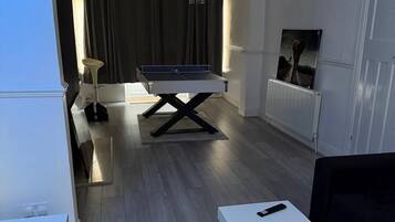 Casa, 3 quartos, acessível | Sala de jogos