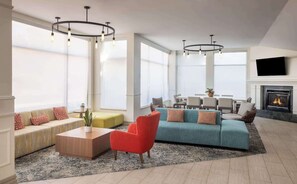 TV - Near JFK Airport + Free Shuttle. Dining. Fitness. (Jamaica)