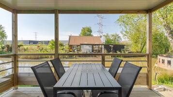 Chalet | Outdoor dining