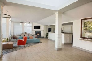 Interior - Close to JFK Airport + Free Shuttle. Dining. Gym. (Jamaica)