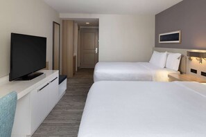 Desk, iron/ironing board, WiFi, bed sheets - Close to JFK Airport + Free Shuttle. Dining. Gym. (Jamaica)