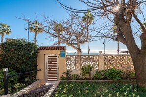 Property grounds - Beachfront place with Balcony & Pool REF012 (Torremolinos)