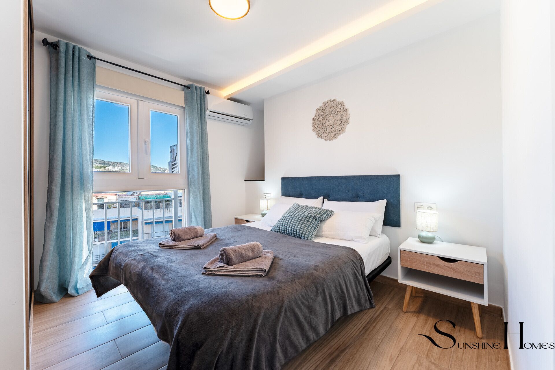 Iron/ironing board, free WiFi, bed sheets