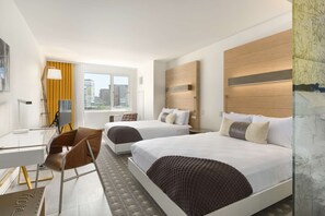 Työpöytä, silitysrauta/-lauta, Wi-Fi, vuodevaatteet