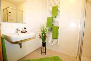 Apartment | Bathroom - Holiday Apartment in Bregenzerwald (Sibratsgfaell)
