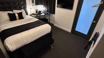 1 Schlafzimmer, Schreibtisch, Bügeleisen/Bügelbrett, WLAN